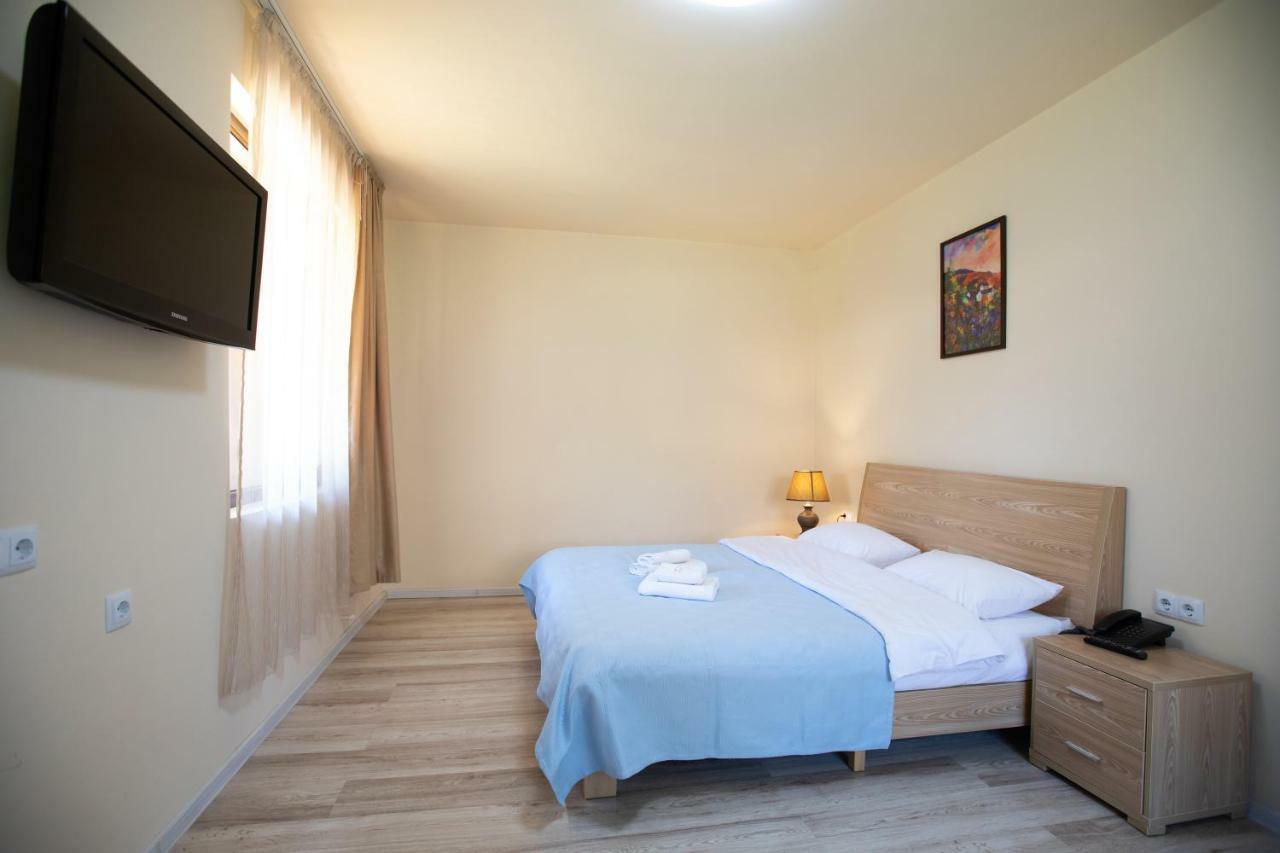 Sunset Shovi Hotel Glola 외부 사진